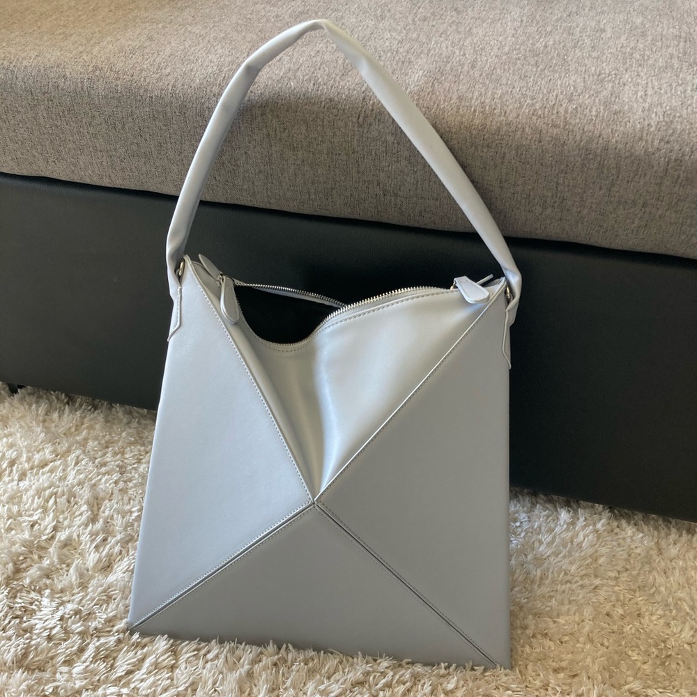 Gray purse -convertible